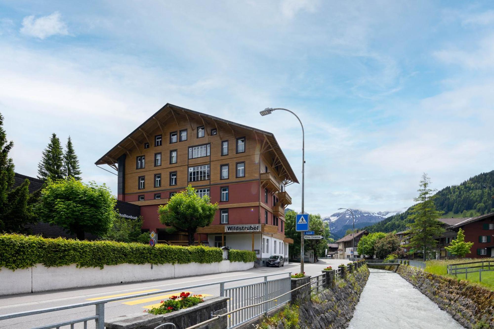 Sporthotel Wildstrubel Lenk Eksteriør bilde