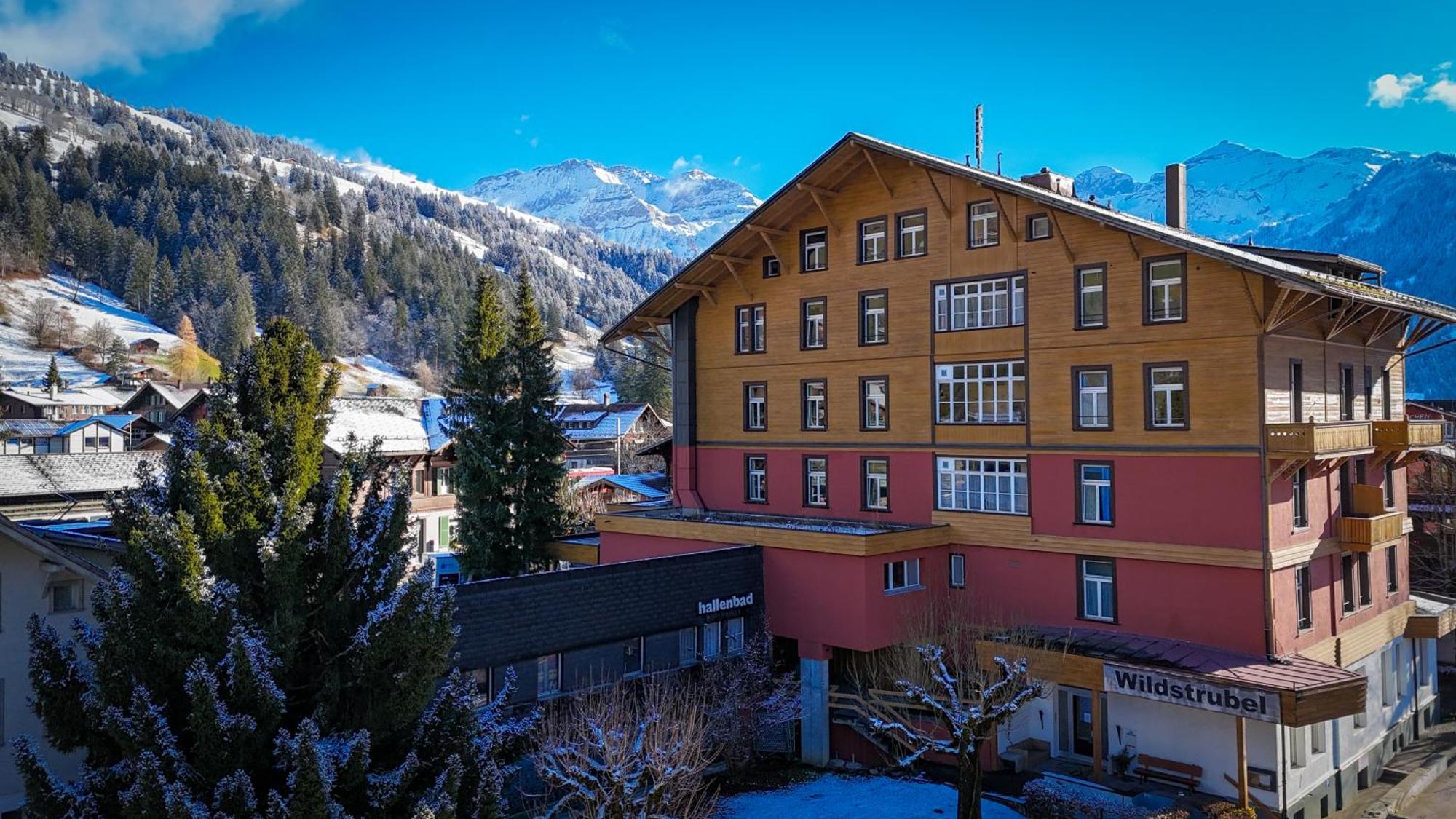 Sporthotel Wildstrubel Lenk Eksteriør bilde